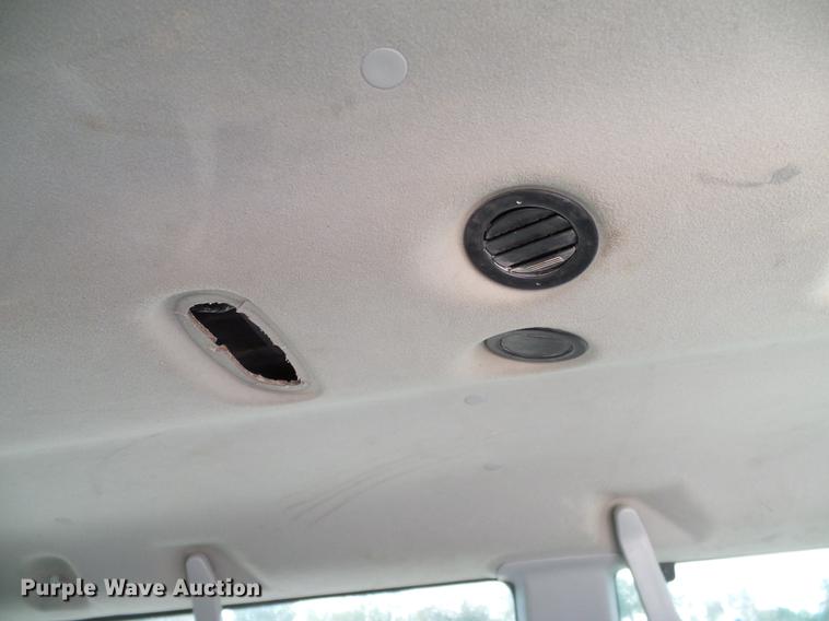 image for item DC2212 2011 Ford E350 Super Duty Extended van