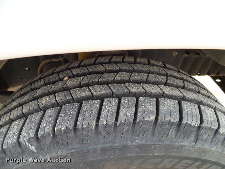 image for item DC2212 2011 Ford E350 Super Duty Extended van