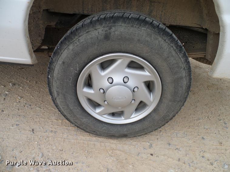 image for item DC2212 2011 Ford E350 Super Duty Extended van