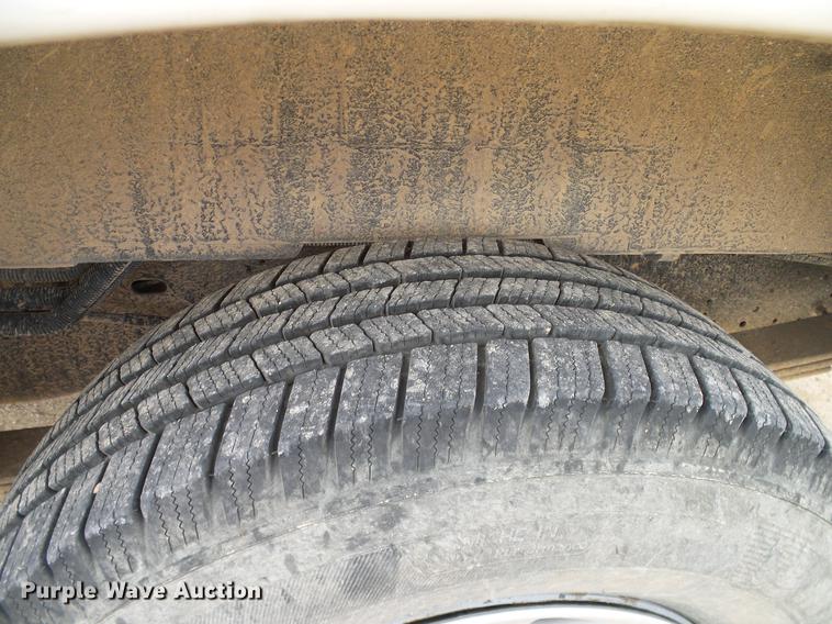 image for item DC2212 2011 Ford E350 Super Duty Extended van