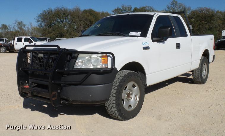 image for item DC2213 2007 Ford F150 SuperCab pickup truck