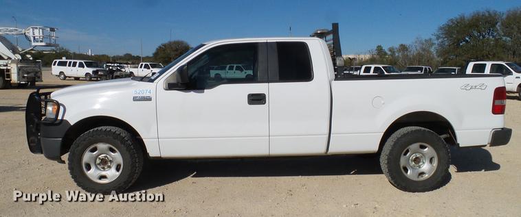 image for item DC2213 2007 Ford F150 SuperCab pickup truck