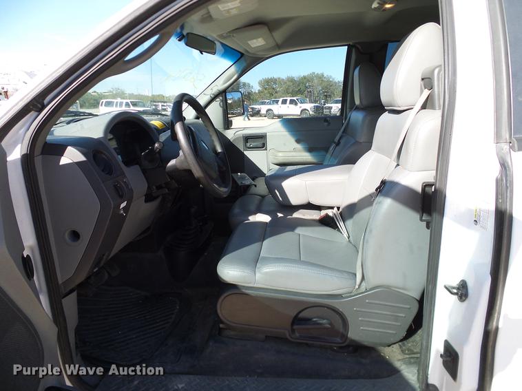 image for item DC2213 2007 Ford F150 SuperCab pickup truck