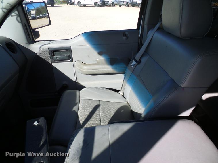 image for item DC2213 2007 Ford F150 SuperCab pickup truck