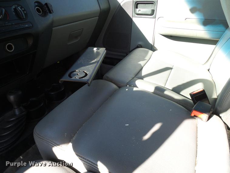 image for item DC2213 2007 Ford F150 SuperCab pickup truck