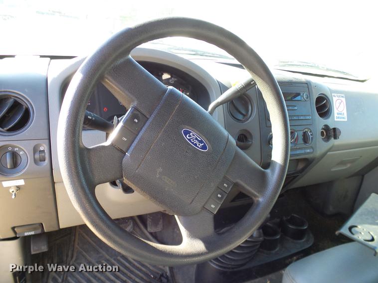 image for item DC2213 2007 Ford F150 SuperCab pickup truck