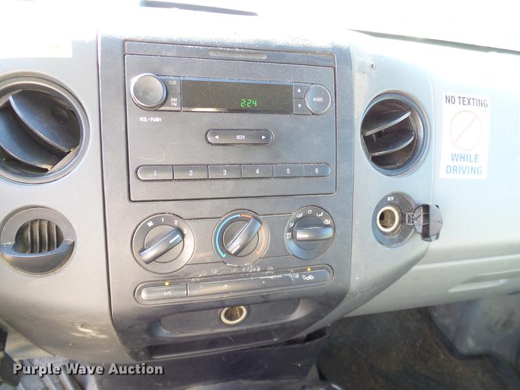 image for item DC2213 2007 Ford F150 SuperCab pickup truck