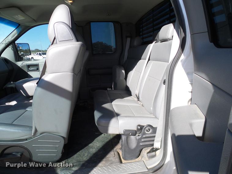 image for item DC2213 2007 Ford F150 SuperCab pickup truck