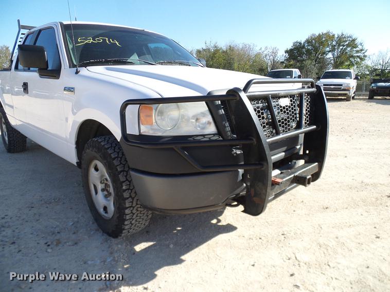 image for item DC2213 2007 Ford F150 SuperCab pickup truck