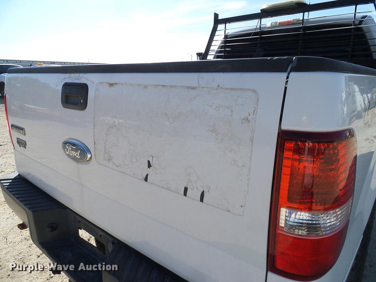 image for item DC2213 2007 Ford F150 SuperCab pickup truck