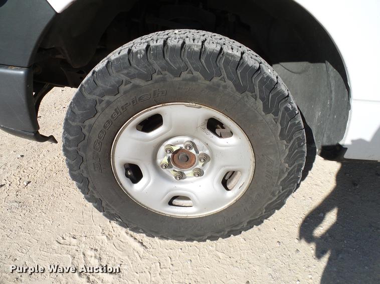 image for item DC2213 2007 Ford F150 SuperCab pickup truck