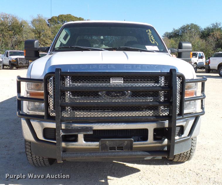 image for item DC2214 2009 Ford F250 Super Duty Crew Cab pickup truck