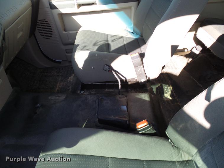 image for item DC2214 2009 Ford F250 Super Duty Crew Cab pickup truck