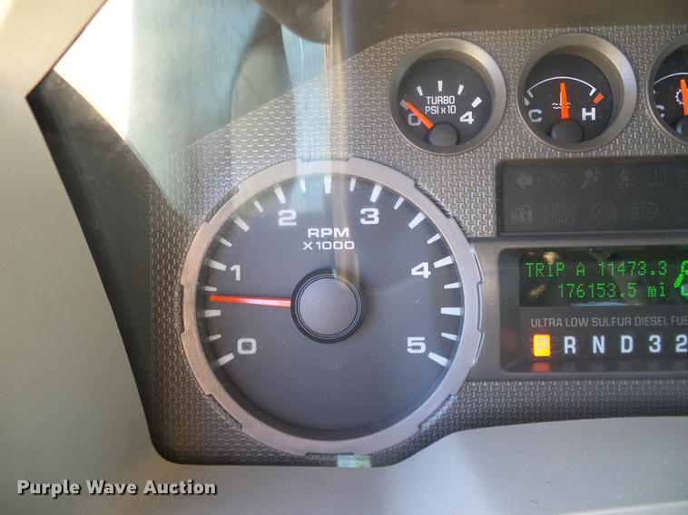 image for item DC2214 2009 Ford F250 Super Duty Crew Cab pickup truck