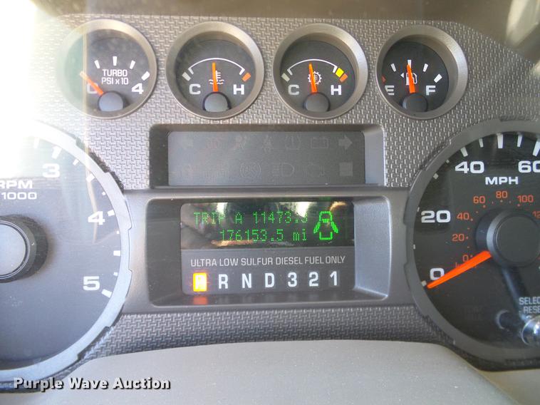 image for item DC2214 2009 Ford F250 Super Duty Crew Cab pickup truck