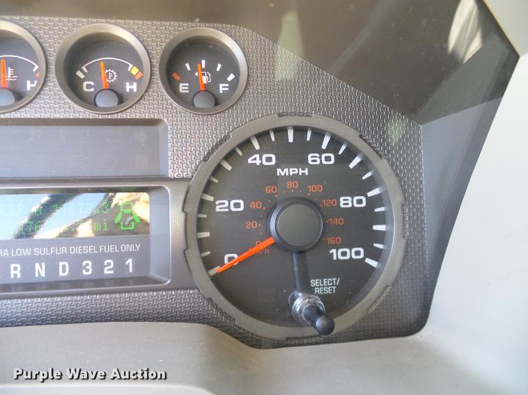 image for item DC2214 2009 Ford F250 Super Duty Crew Cab pickup truck