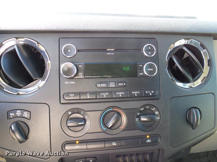 image for item DC2214 2009 Ford F250 Super Duty Crew Cab pickup truck