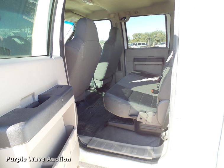 image for item DC2214 2009 Ford F250 Super Duty Crew Cab pickup truck
