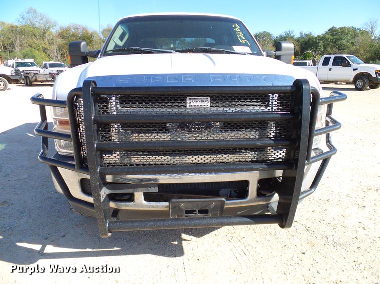 image for item DC2214 2009 Ford F250 Super Duty Crew Cab pickup truck
