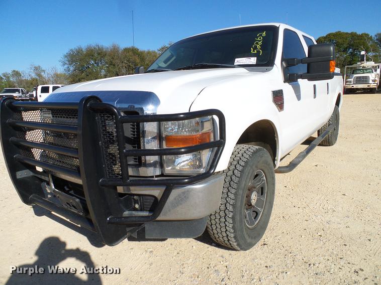 image for item DC2214 2009 Ford F250 Super Duty Crew Cab pickup truck