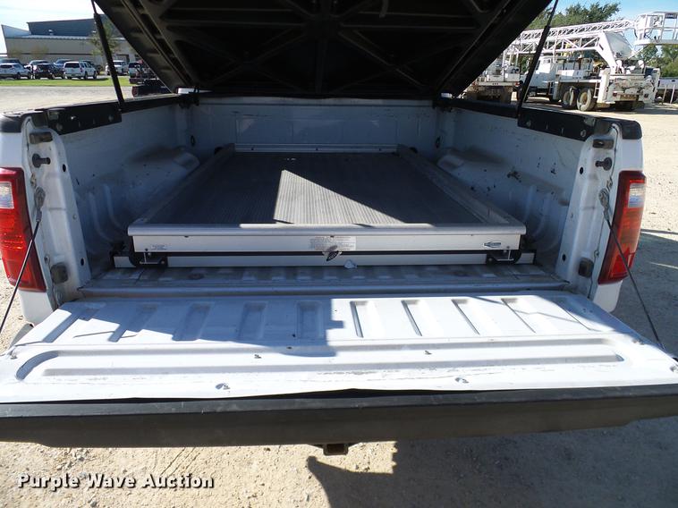 image for item DC2214 2009 Ford F250 Super Duty Crew Cab pickup truck