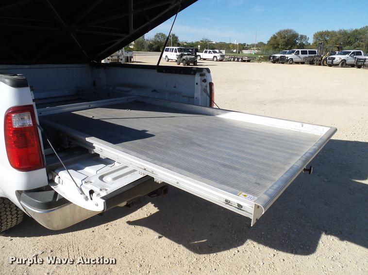 image for item DC2214 2009 Ford F250 Super Duty Crew Cab pickup truck