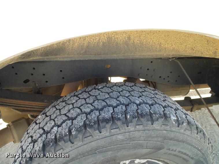 image for item DC2214 2009 Ford F250 Super Duty Crew Cab pickup truck