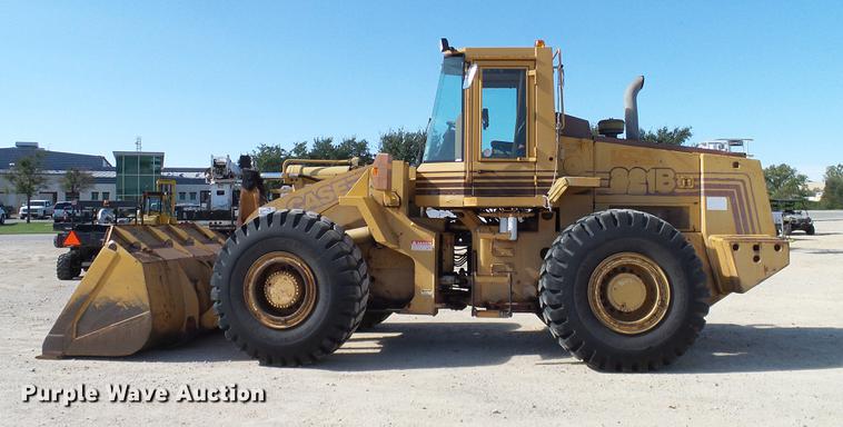 image for item DC2216 Case 821B wheel loader