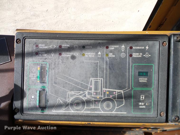 image for item DC2216 Case 821B wheel loader