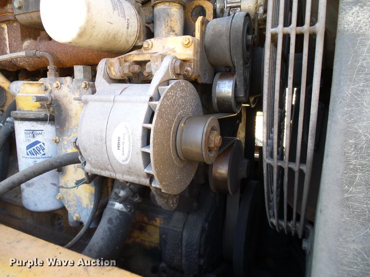 image for item DC2216 Case 821B wheel loader