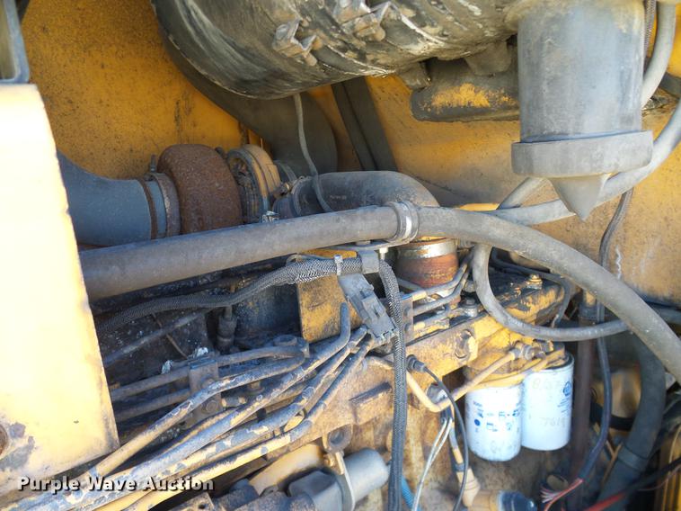 image for item DC2216 Case 821B wheel loader