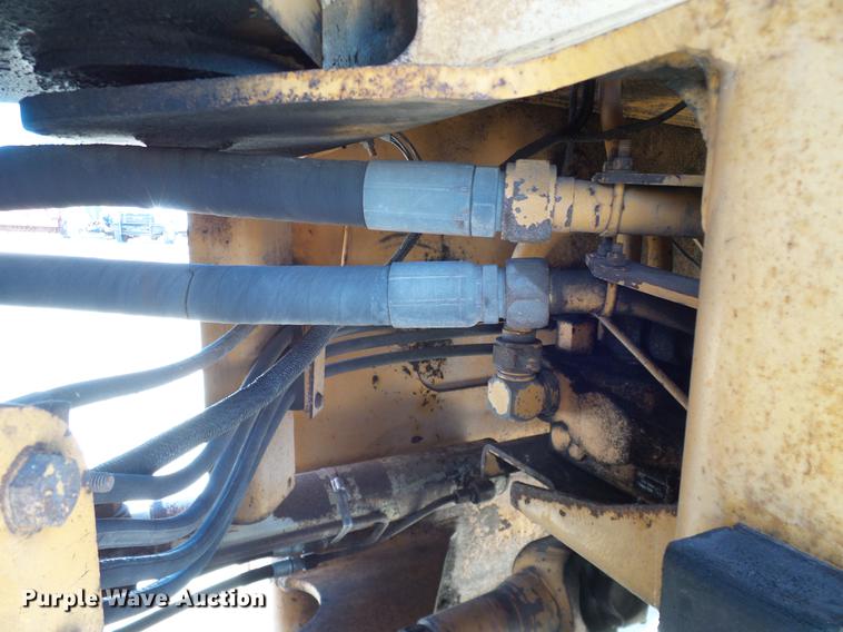 image for item DC2216 Case 821B wheel loader