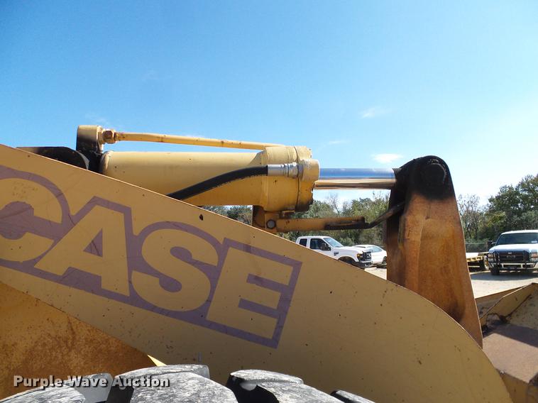 image for item DC2216 Case 821B wheel loader