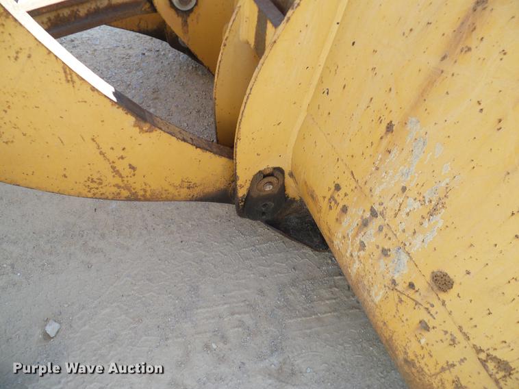image for item DC2216 Case 821B wheel loader