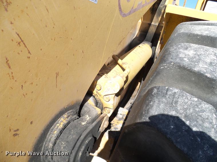image for item DC2216 Case 821B wheel loader