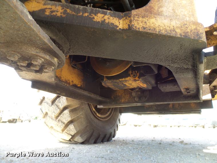 image for item DC2216 Case 821B wheel loader