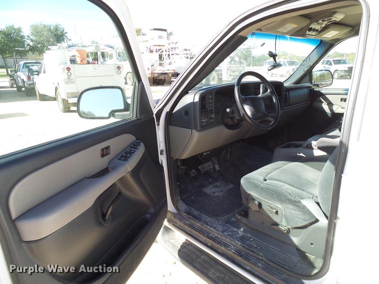 image for item DC2217 2002 Chevrolet Tahoe SUV