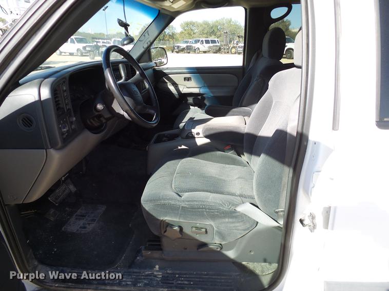 image for item DC2217 2002 Chevrolet Tahoe SUV