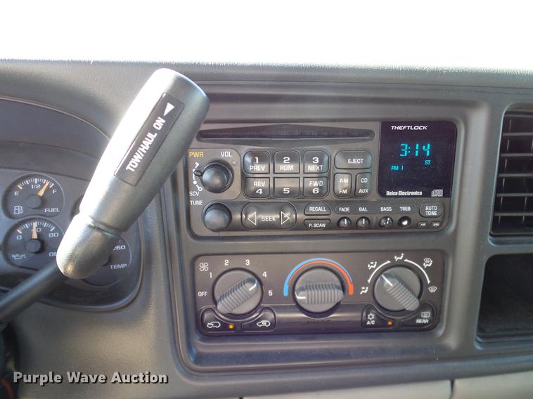 image for item DC2217 2002 Chevrolet Tahoe SUV