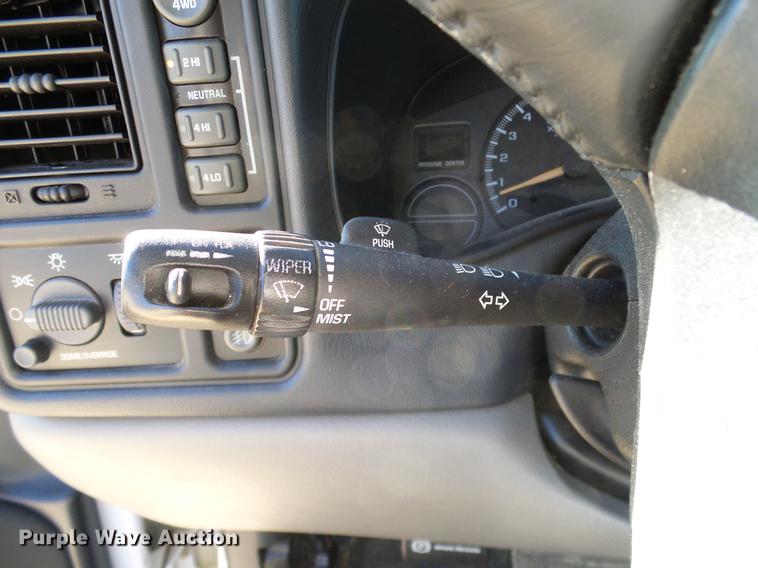 image for item DC2217 2002 Chevrolet Tahoe SUV