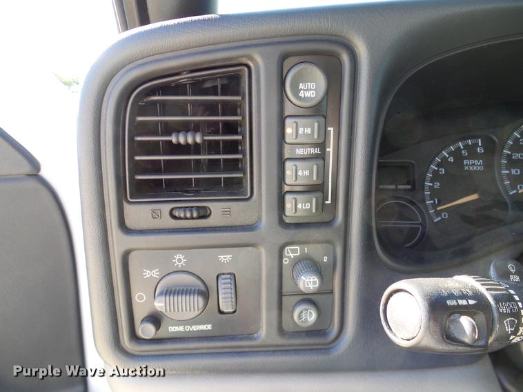 image for item DC2217 2002 Chevrolet Tahoe SUV