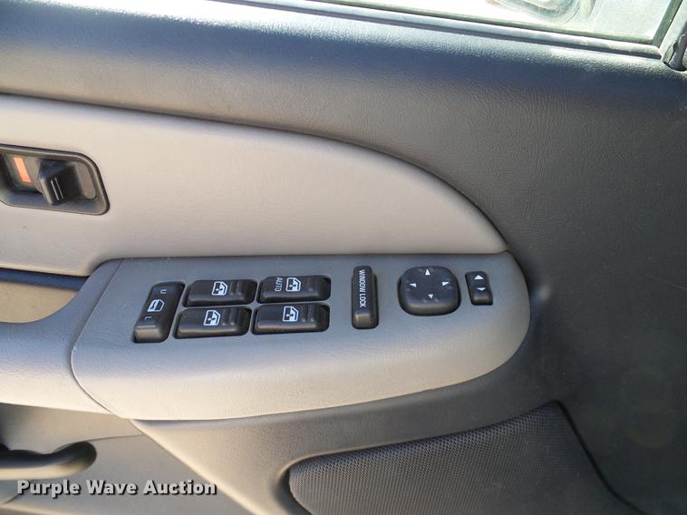 image for item DC2217 2002 Chevrolet Tahoe SUV