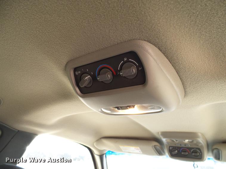 image for item DC2217 2002 Chevrolet Tahoe SUV