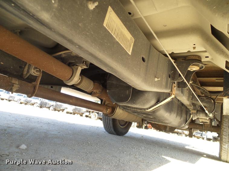 image for item DC2218 2010 Ford F250 Super Duty Crew Cab flatbed pickup truck