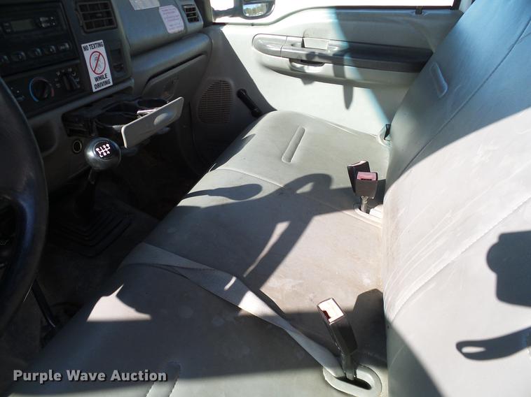 image for item DC2219 2002 Ford F450 Super Duty Crew Cab flatbed truck