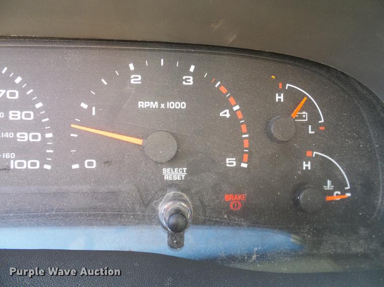 image for item DC2219 2002 Ford F450 Super Duty Crew Cab flatbed truck