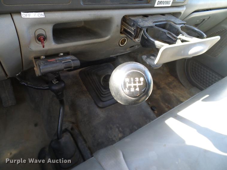 image for item DC2219 2002 Ford F450 Super Duty Crew Cab flatbed truck