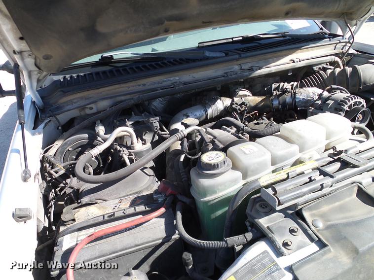 image for item DC2219 2002 Ford F450 Super Duty Crew Cab flatbed truck