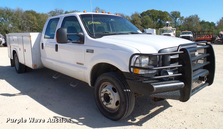 image for item DC2220 2004 Ford F550 Crew Cab utility truck