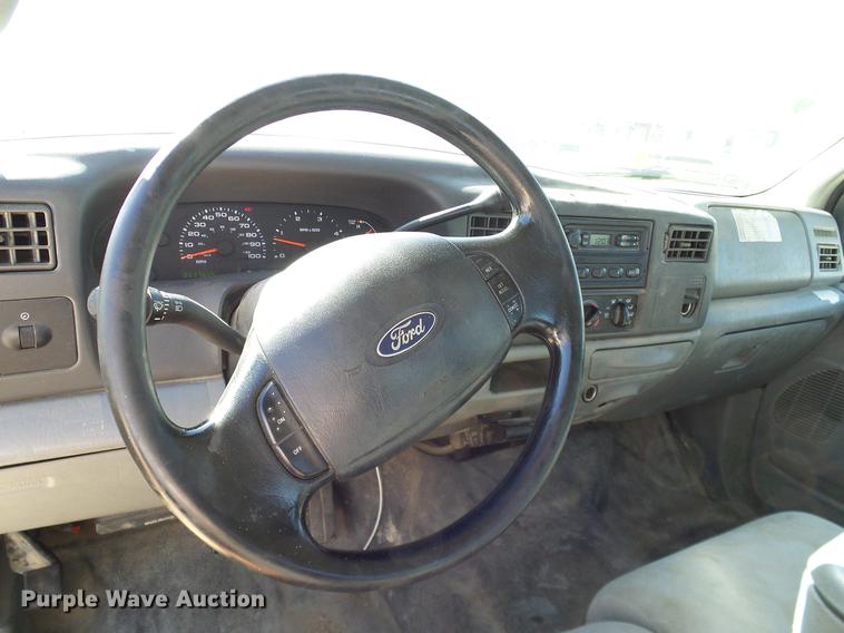 image for item DC2220 2004 Ford F550 Crew Cab utility truck